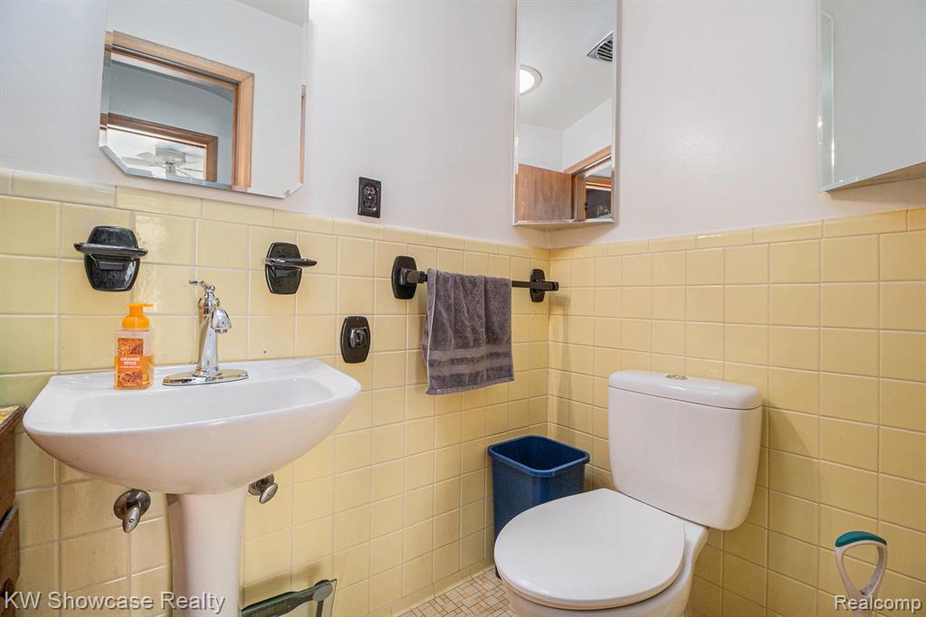 4054 Capitol Avenue, Warren, MI 48091 — Photo 6