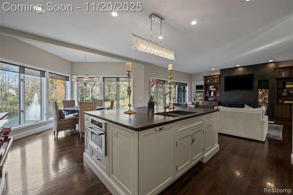 5764 Bloomfield Glens Road, West Bloomfield, MI — Photo 11
