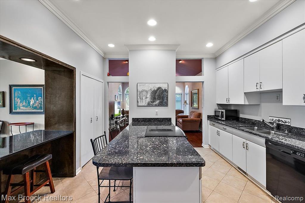 45167 9 Mile Road, Novi, MI 48167 — Photo 14