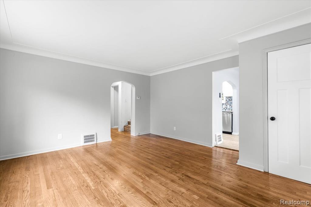 8355 W Outer Drive, Detroit, MI 48219 — Photo 6