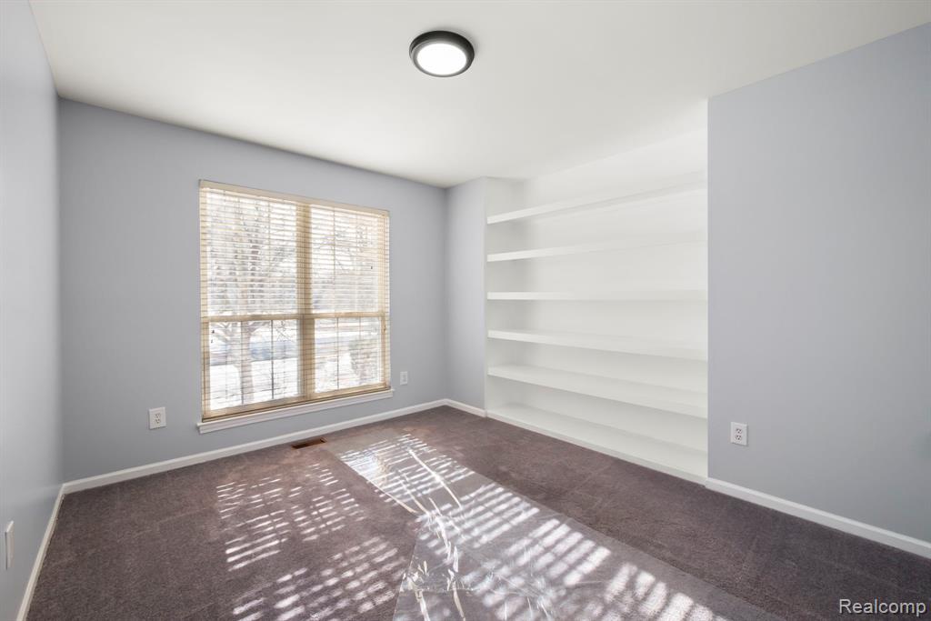 7956 Billingham Road, West Bloomfield, MI 48324 — Photo 25