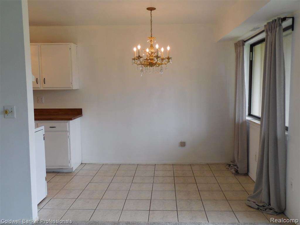 3915 Lone Pine Road, 100, West Bloomfield, MI 48323 — Photo 18