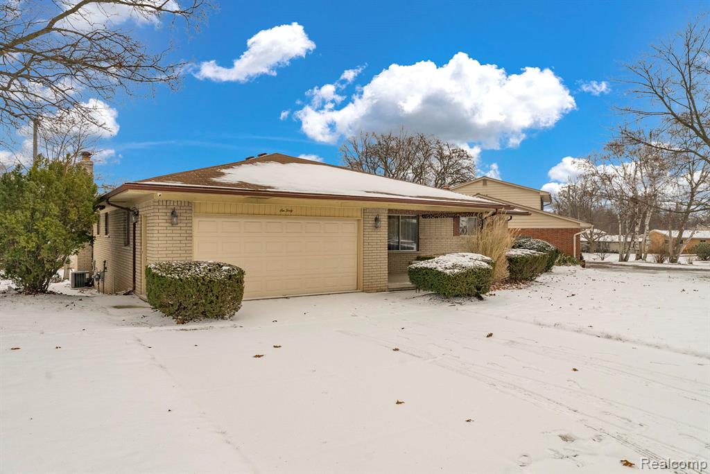 640 Cumberland Street, Mount Clemens, MI 48043 — Photo 3