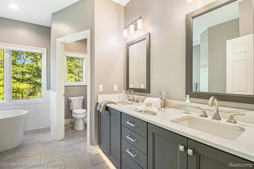 5259 RIVER RIDGE Drive, Brighton, MI 48116 — Photo 34