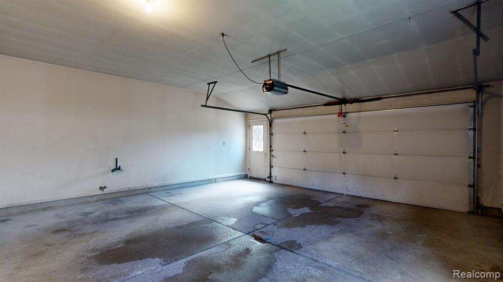 5204 Applewood Drive, Flushing, MI 48433 — Photo 59