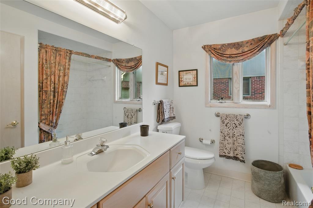 51414 Pinewood Drive, Macomb, MI 48042 — Photo 29