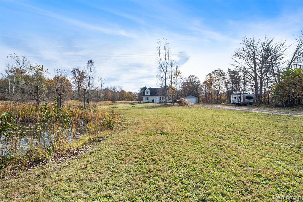 509 Miller Lake Rd, Columbiaville, MI 48421 — Photo 31
