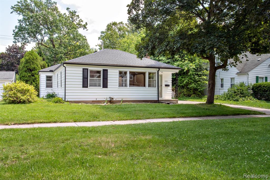 4056 Robina Avenue, Berkley, MI 48072 — Photo 2