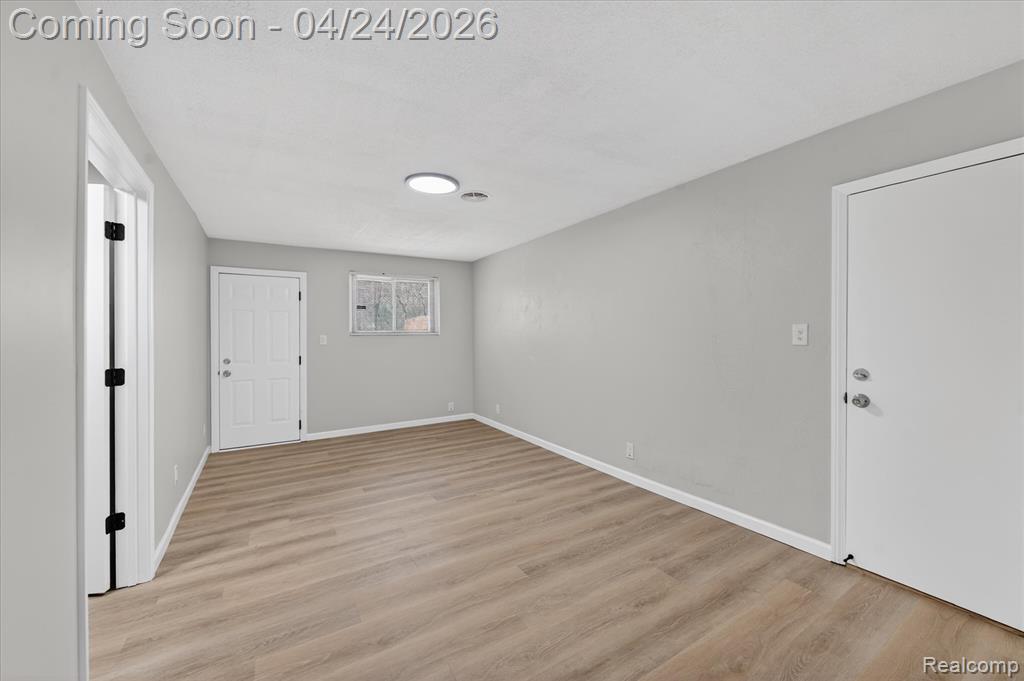 3165 Mac Avenue, Flint, MI 48506 — Photo 11