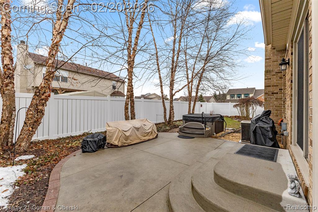 26802 Inverness Street, Woodhaven, MI 48183 — Photo 37
