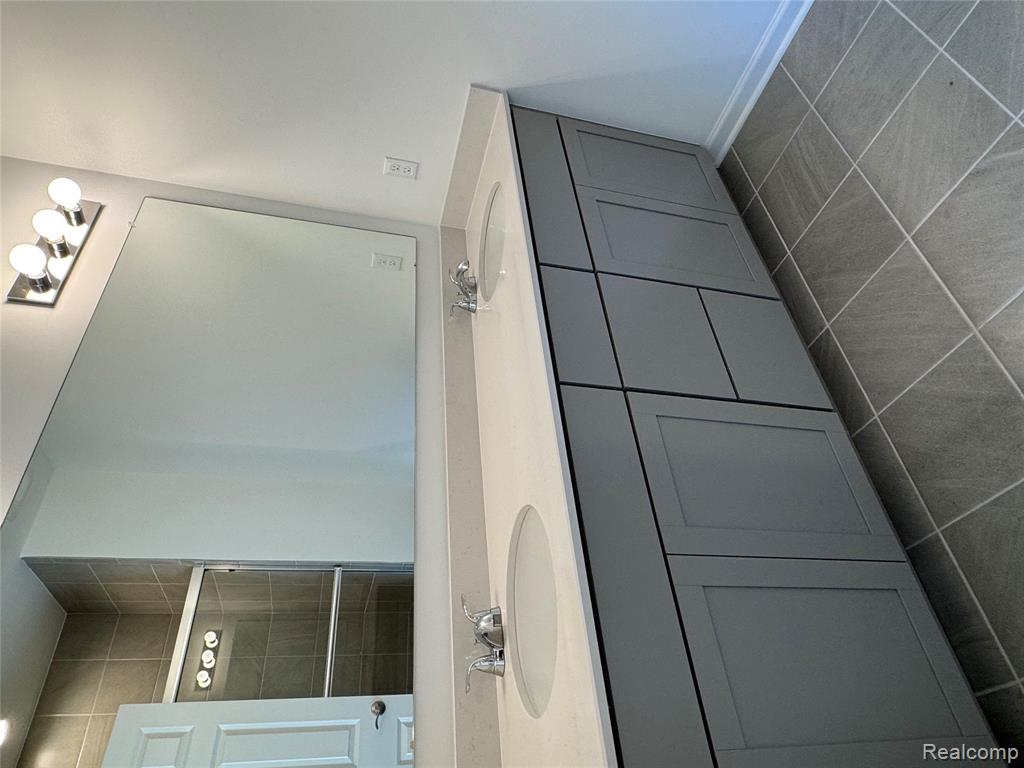 20776 Burn Drive, Macomb, MI 48044 — Photo 15
