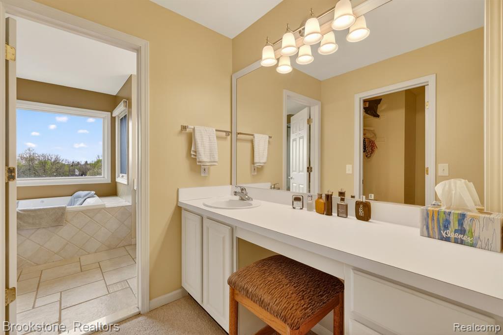 4054 Calumet Drive W, Rochester, MI 48306 — Photo 26