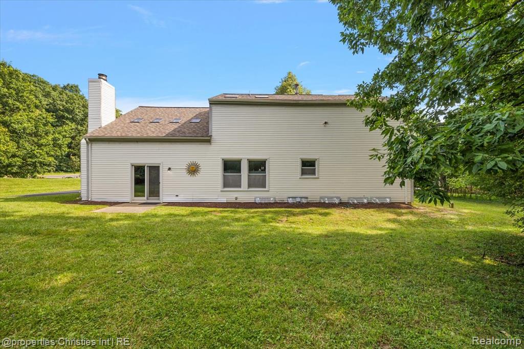 4069 Harbor Vista Drive, Orchard Lake Village, MI 48323 — Photo 43