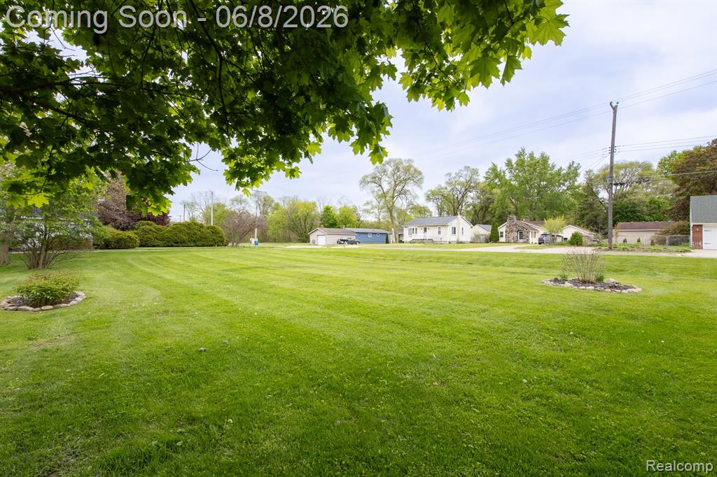 202 Park Avenue, Holly, MI 48442 — Photo 40