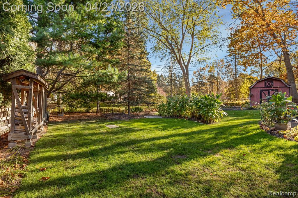 38556 Shana Drive, Clinton Twp, MI 48036 — Photo 9