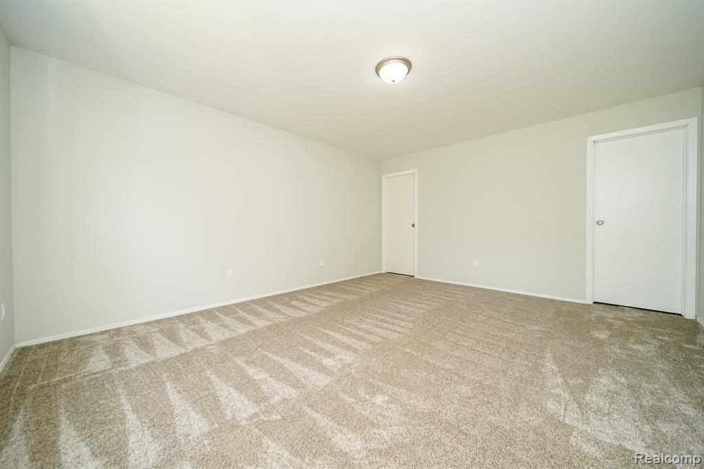 4865 Huston Drive, Lake Orion, MI — Photo 52