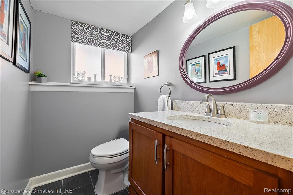 5970 Slate Drive, Troy, MI 48085 — Photo 32