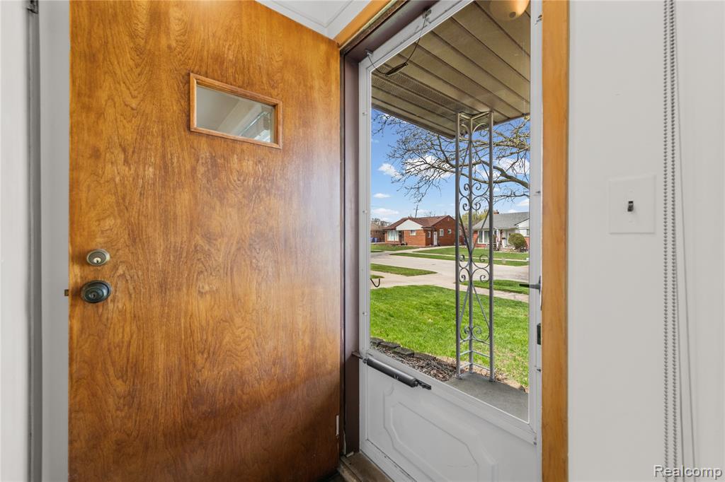 25629 Ridgeway Street, Dearborn Heights, MI 48127 — Photo 5