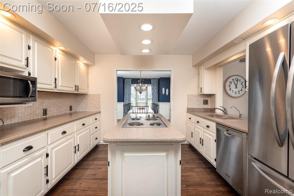 7366 E Maple Avenue, Grand Blanc, MI 48439 — Photo 17