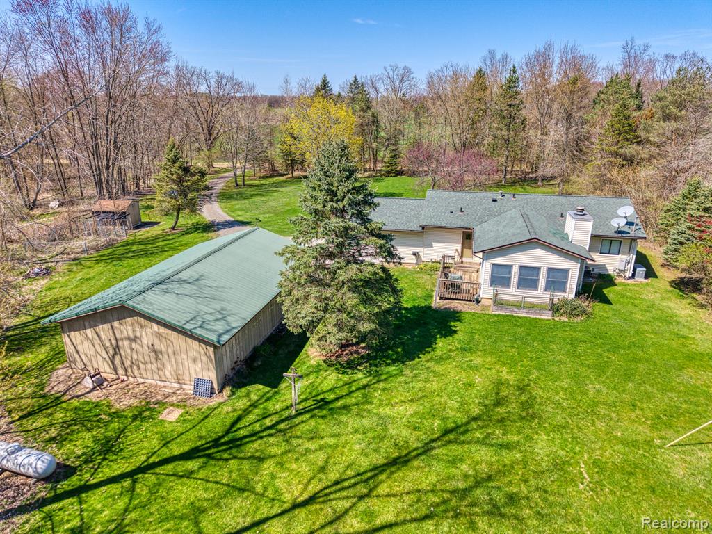 9333 W COON LAKE Road, Gregory, MI 48137 — Photo 28