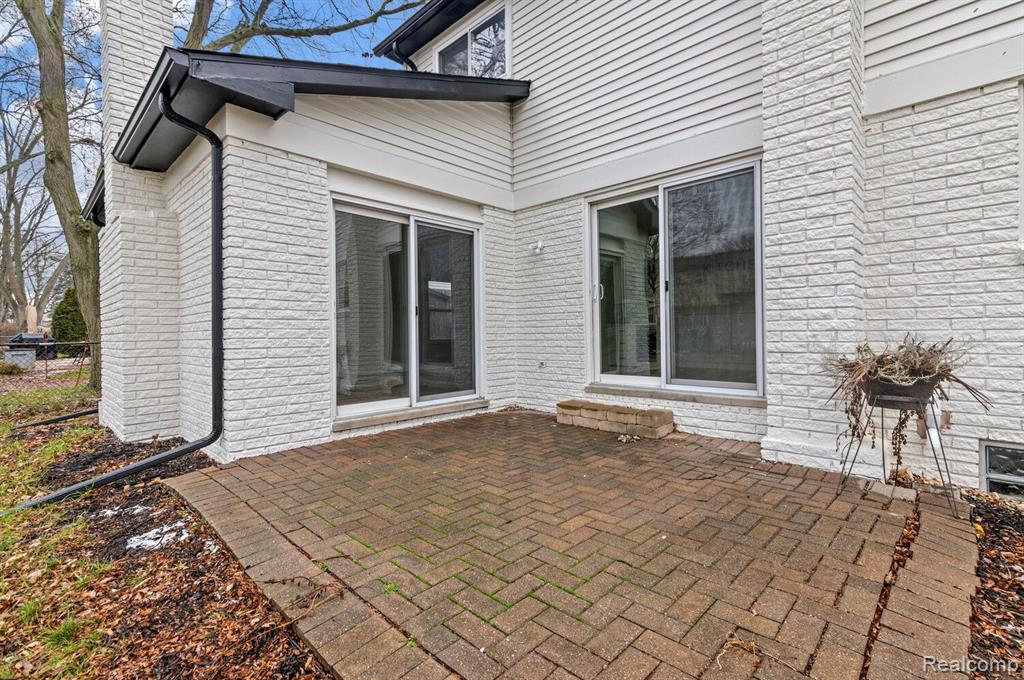 7451 ADMIRALTY Drive, Canton, MI 48187 — Photo 36
