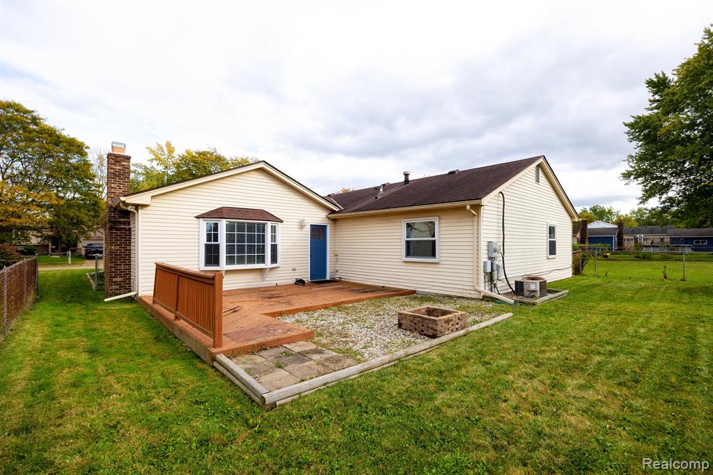 1376 Heritage Drive, Canton, MI 48188 — Photo 25