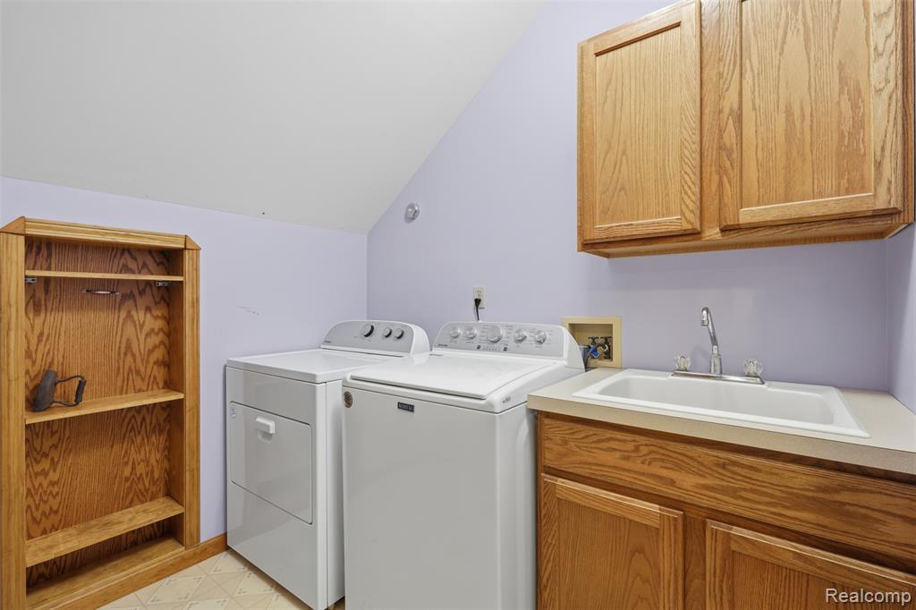 27967 Galien Drive, South Lyon, MI 48178 — Photo 45