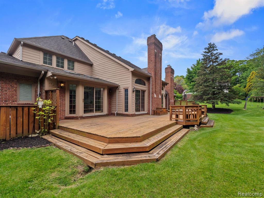 4932 SUSANS Way, Bloomfield Hills, MI 48302 — Photo 40