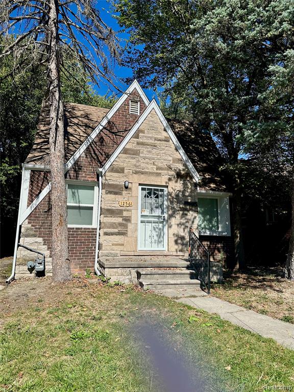 12561 Maiden Street, Detroit, MI 48213 — front exterior