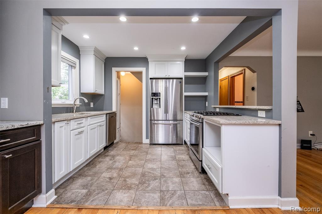 807 Vermont Avenue, Royal Oak, MI 48067 — Photo 10