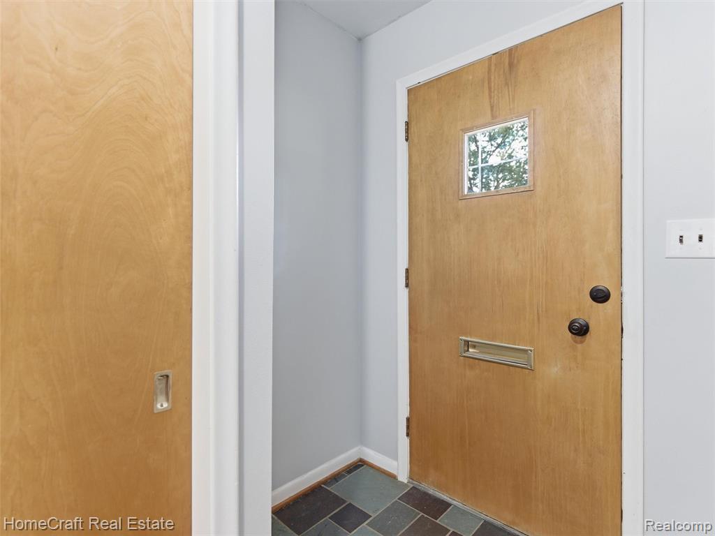 1775 N GULLEY Road, Dearborn Heights, MI 48127 — Photo 18