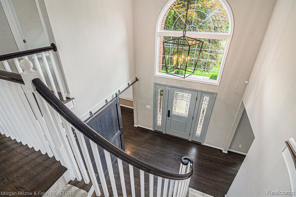 6822 Hubbard Circle, Clarkston, MI 48348 — Photo 3