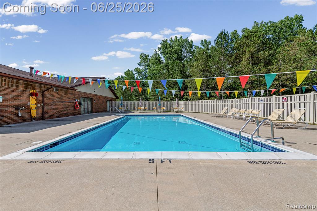 33693 Pondview Circle, Livonia, MI 48152 — Photo 24