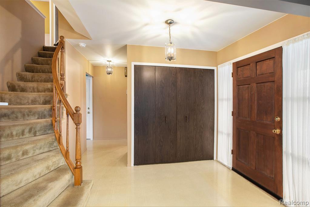 9704 Sil Street, Taylor, MI 48180 — Photo 5