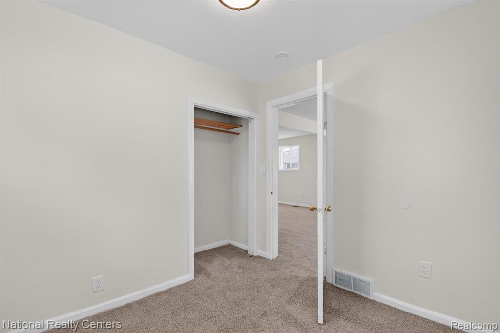 5672 N Linville Street, Westland, MI — Photo 13