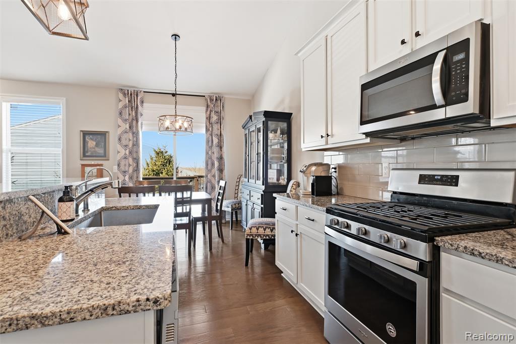 30879 Asbury Hill Court, New Hudson, MI 48165 — Photo 14