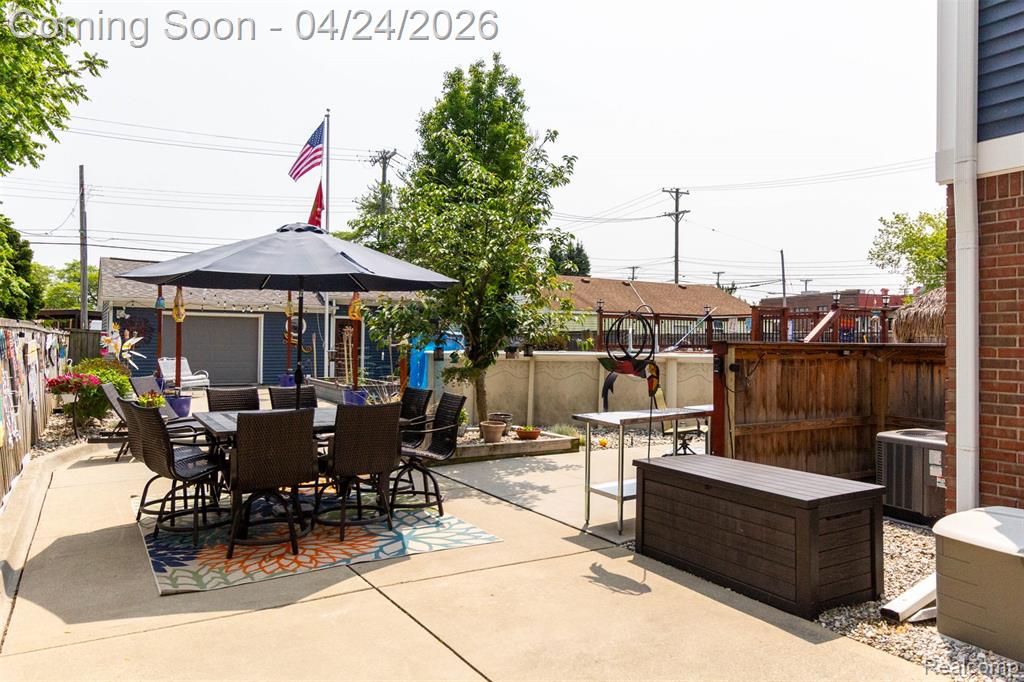 653 Chestnut Street, Wyandotte, MI 48192 — Photo 46