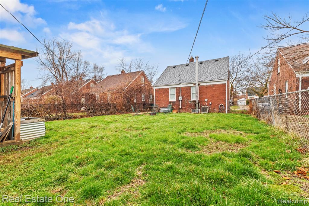 9140 Cloverlawn Street, Detroit, MI 48204 — Photo 26