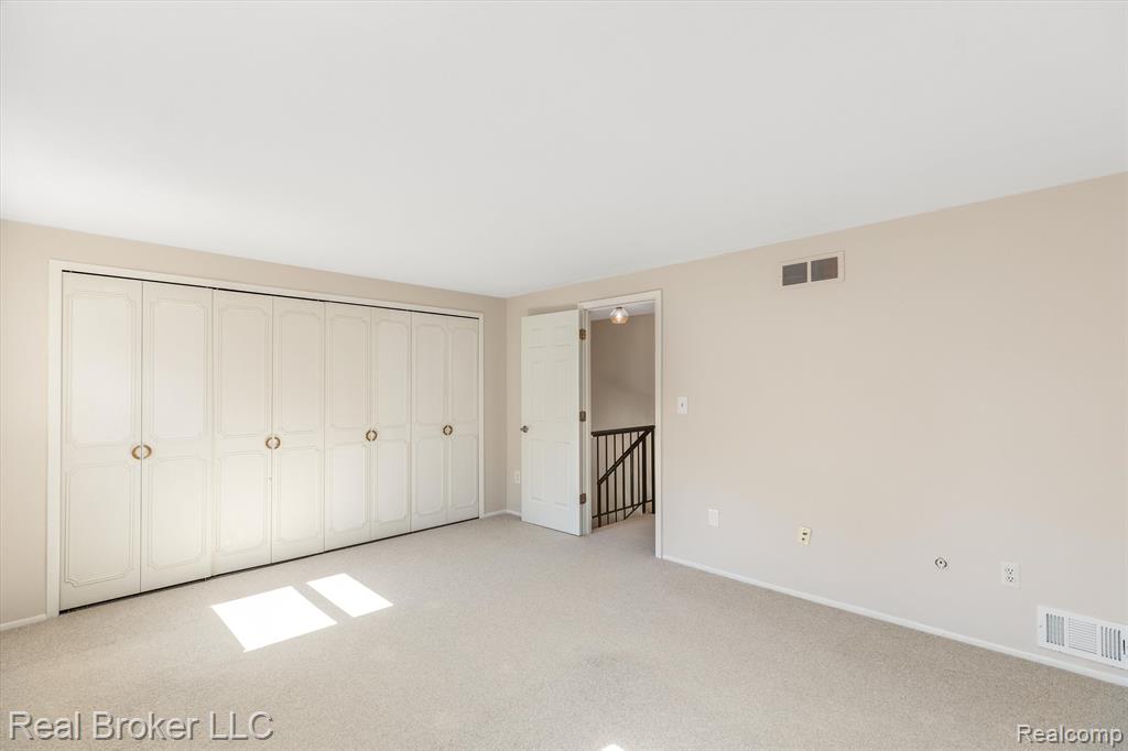 1448 BRENTWOOD Drive, Troy, MI 48098 — Photo 21