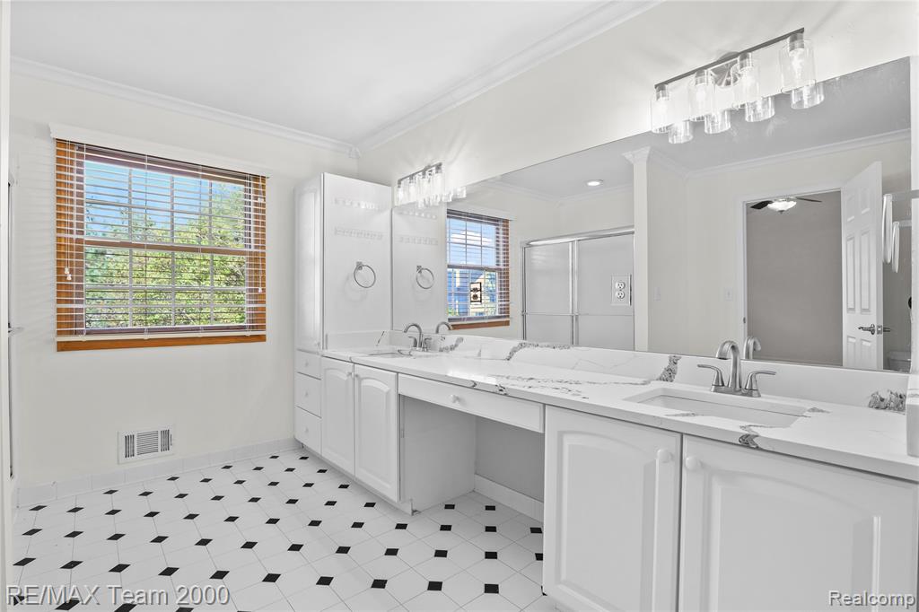 23888 Leighwood Drive, Trenton, MI 48183 — Photo 31