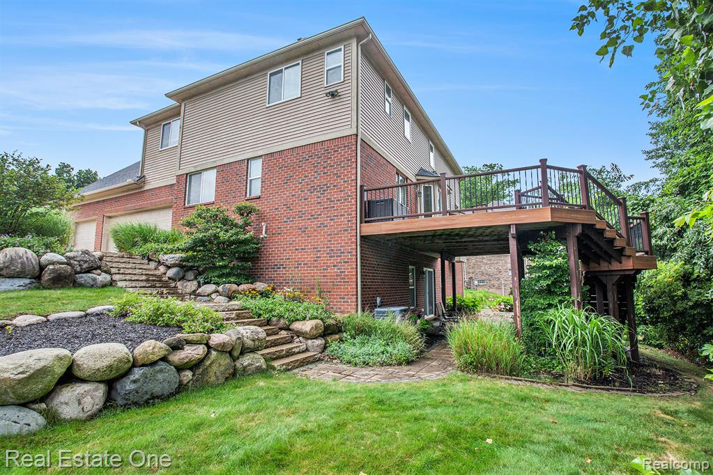 589 Rumson Court, White Lake, MI — Photo 34