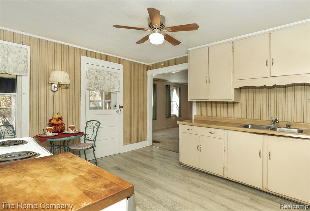 25 S Wilder Road, Lapeer, MI 48446 — Photo 9