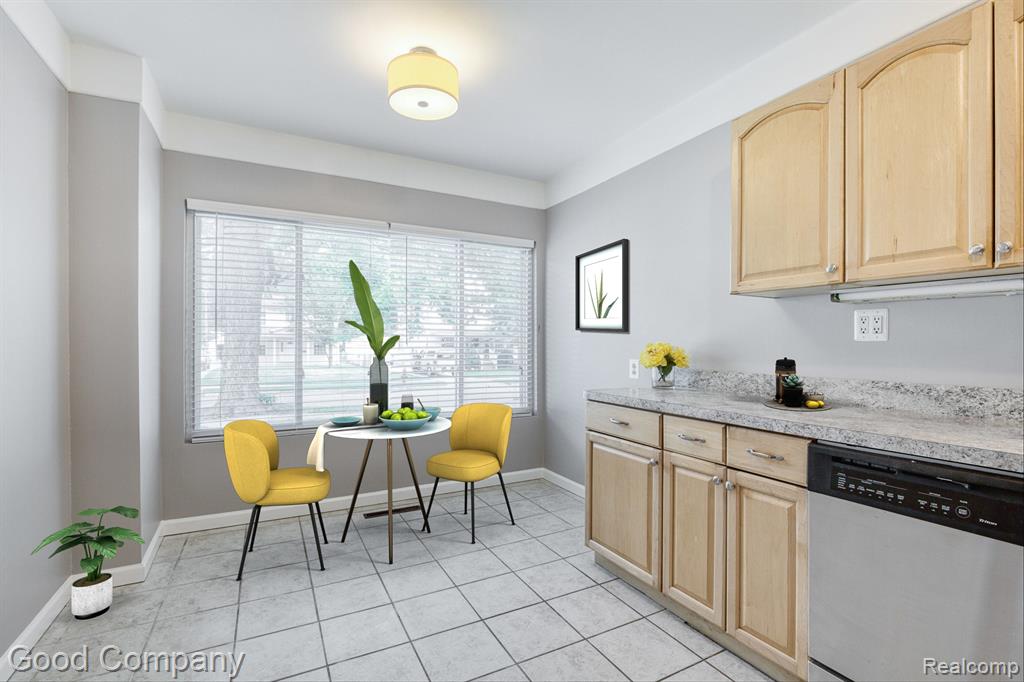 926 MILLARD Avenue, Royal Oak, MI 48073 — Photo 13