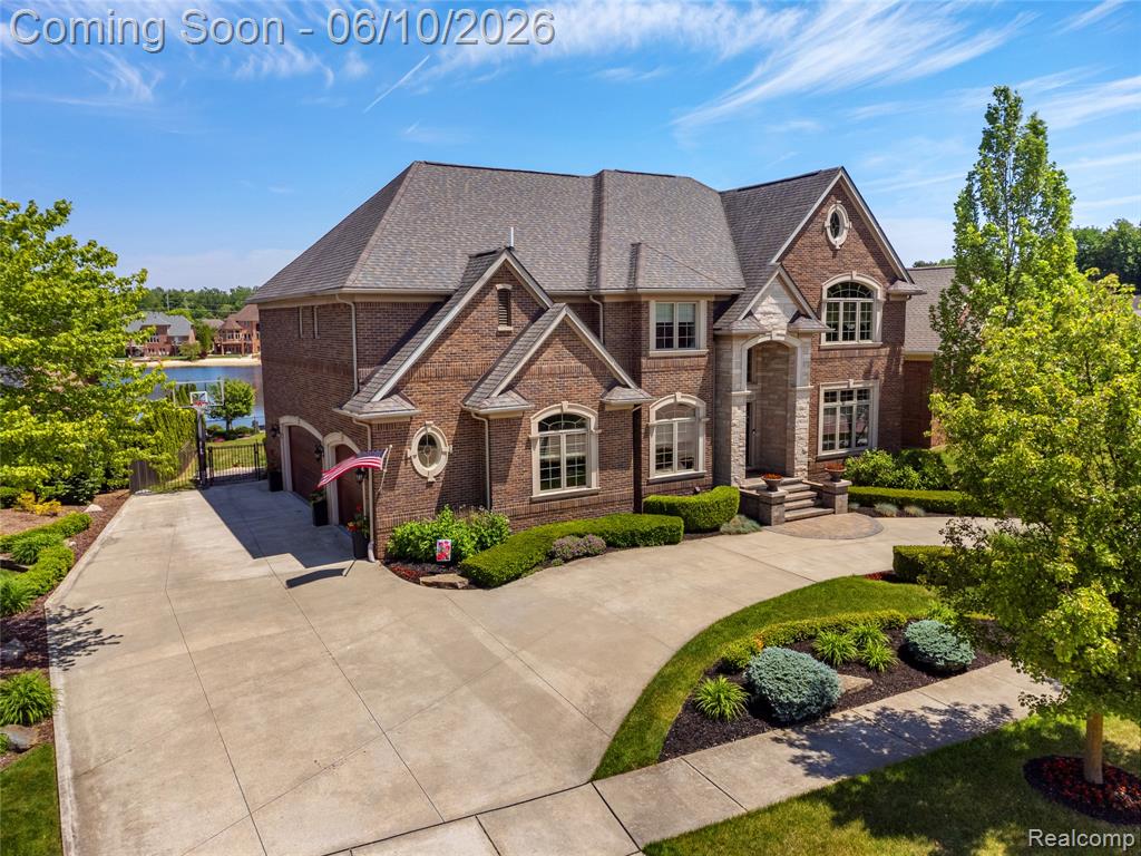 52438 Silent Ridge Drive, Chesterfield, MI