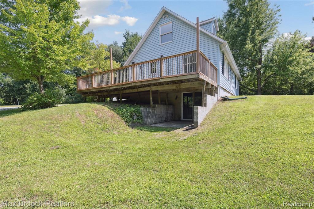 7669 Pontiac Lake Road, White Lake, MI — Photo 35