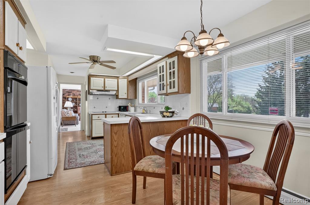 857 Helston Road, Bloomfield, MI 48304 — Photo 15