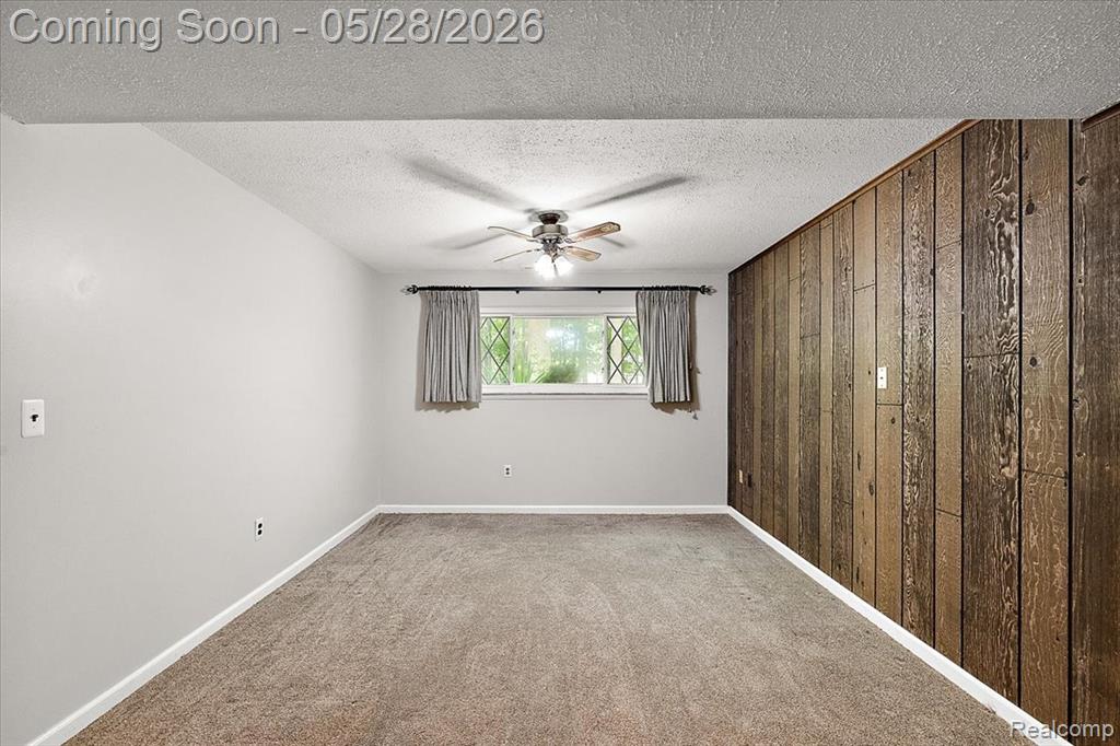 25136 Westmoreland Drive, Farmington, MI 48336 — Photo 40