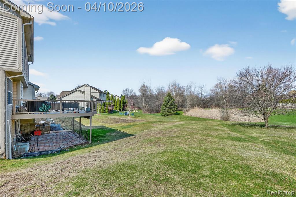 255 Round Tree Drive, Lake Orion, MI — Photo 46