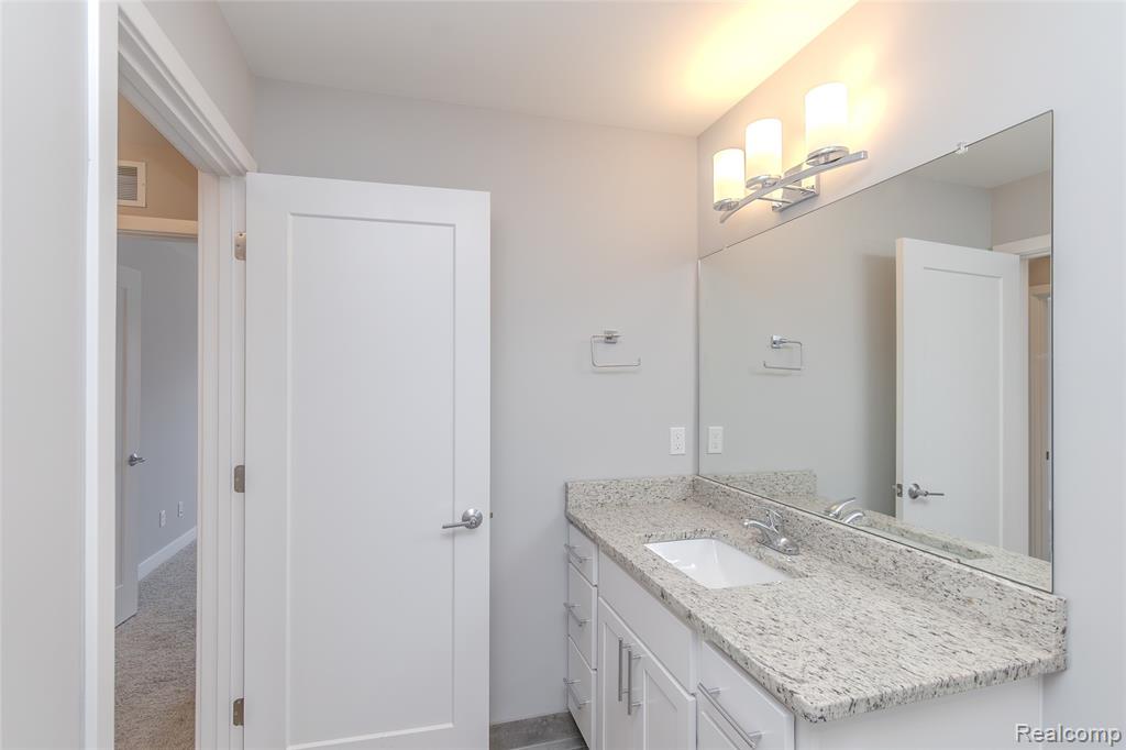 25566 Grandview Lane, 37, Novi, MI — Photo 58