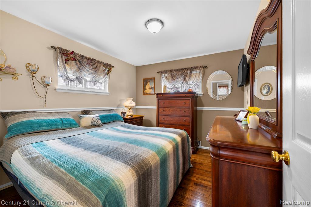 8423 Norborne Avenue, Dearborn Heights, MI 48127 — Photo 13